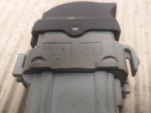 Switch RENAULT SCÉNIC II (JM0/1_) 2.0 (JM05, JM0U, JM1N, JM1U, JM2V) | BP15532122I30 