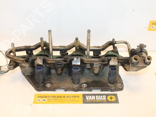 Used Intake manifold Intake manifold 15311403 15311403