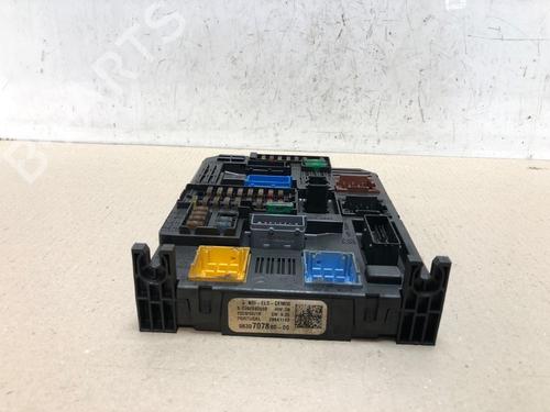 Used Fuse box Fuse box 16641173 16641173