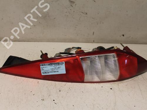 Used Right taillight FORD MONDEO III Turnier (BWY) 1.8 16V (110 hp) 15307022