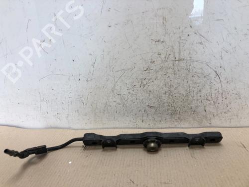 Used Injection rail Injection rail 15534433 15534433