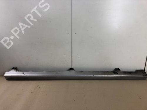 Used Left sideskirt Left sideskirt 16075484 16075484