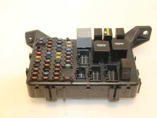 Used Fuse box Fuse box 15324057 15324057