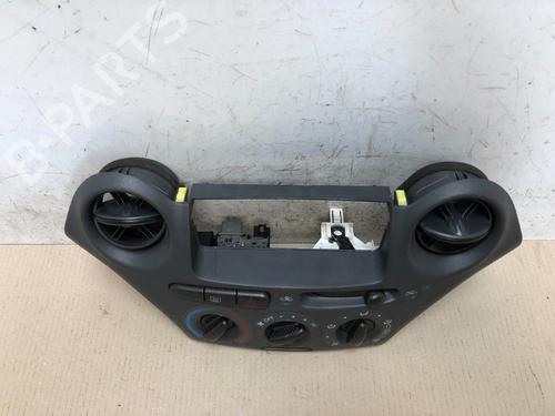 Climate control TOYOTA YARIS (_P1_) 1.3 (NCP10, SCP12_) | BP15534861I5 