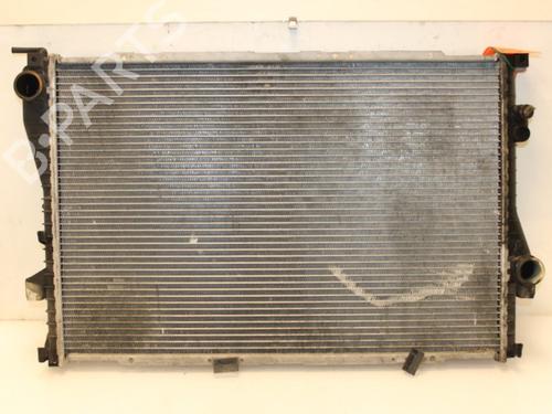 Used Water radiator Water radiator 15322364 15322364