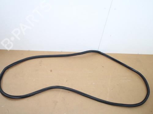 Used Rubber door seal VW TOURAN (5T1) 1.4 TSI (150 hp) 15331103