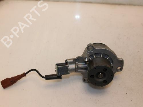 Used Auxiliary water pump AUDI Q2 (GAB, GAG) 2.0 TDI (150 hp) 15330676