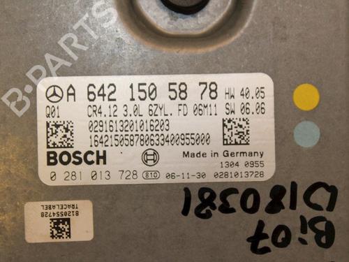 Engine control unit (ECU) MERCEDES-BENZ C-CLASS (W203) C 320 CDI (203.020) | BP15330943M57 