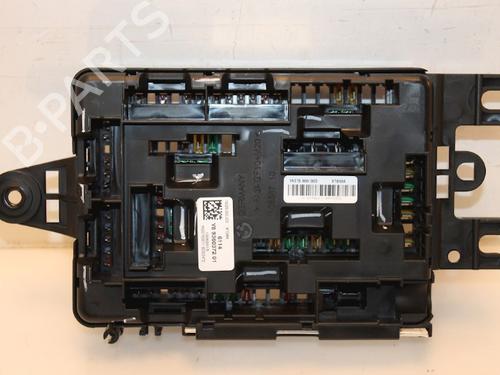 Used Fuse box Fuse box 15318109 15318109