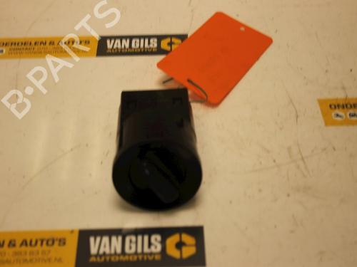 Used Headlight switch VW GOLF IV (1J1) 1.6 16V (105 hp) 15310428