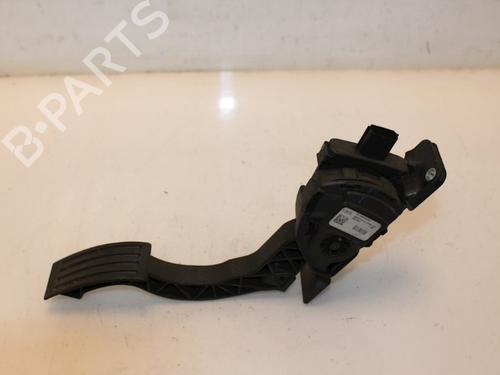 pedal-volvo-v40-hatchback-525-t3-31280595-2012-2013-2014-2015-2016-2017-2018-2019-15328033 main image