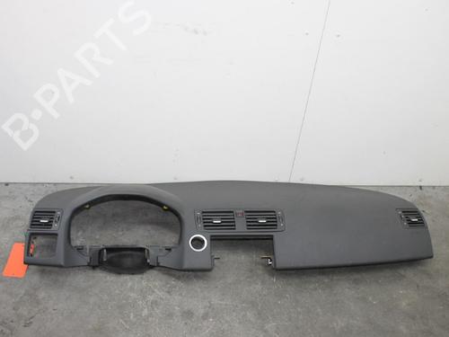 Dashboard VOLVO S40 II (544) 2.4 (140 hp) 15311859