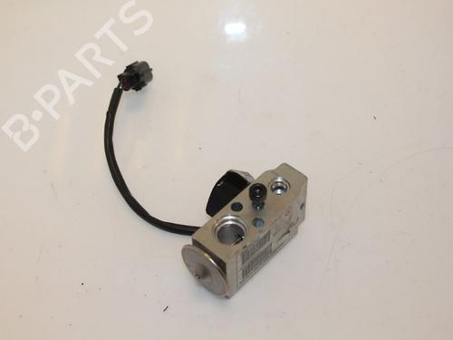 electronic-sensor-tesla-model-s-5yjs-85d-awd-101954400a-2012-15319828 main image