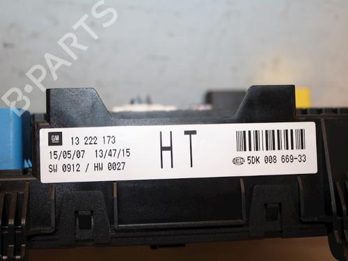 Fuse box OPEL ASTRA H Estate (A04) 1.7 CDTI (L35) | BP15334898E1 