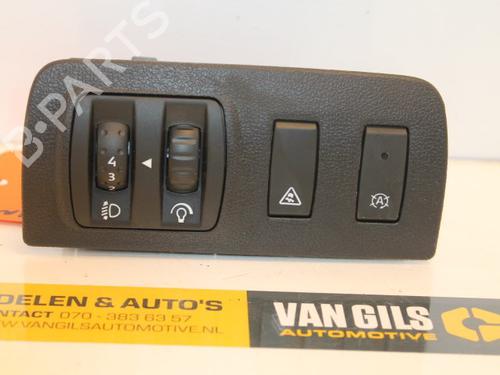 Used Switch RENAULT MEGANE III Grandtour (KZ0/1) 1.5 dCi (KZ09, KZ0D, KZ1G, KZ29, KZ14, KZ1W, KZ10, KZ1F,... (110 hp) 15309915