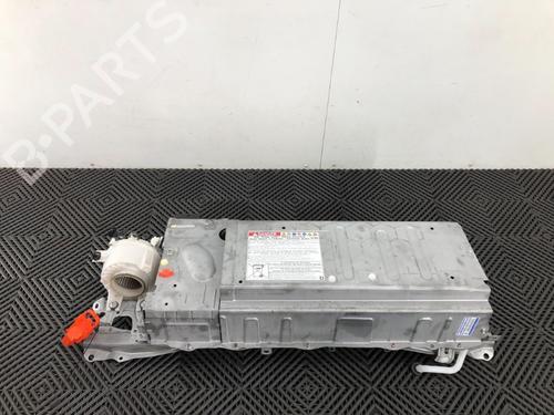Siège Arrière Pour Toyota Prius W3 - Référence 71075-47130, Pour Pièces, état Endommagé (taches, Brûlures)