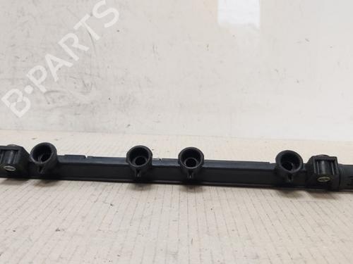 Used Injection rail Injection rail 21604087 21604087