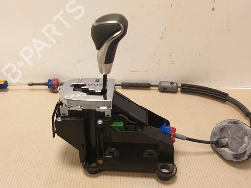 Used Gear lever PEUGEOT 208 I (CA_, CC_) 1.2 THP 110 (110 hp) 21786933