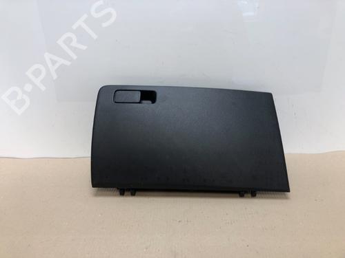 Used Glove box Glove box 17376761 17376761
