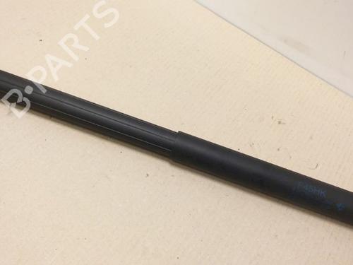 Used Tailgate lift support Tailgate lift support 21819442 21819442