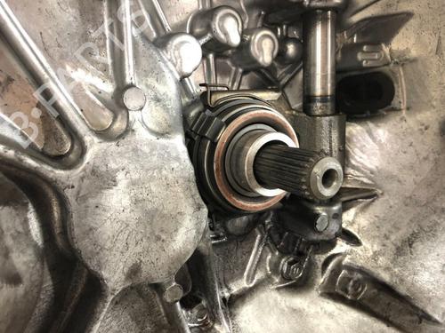 Gearbox PEUGEOT 108 1.0 VTi 72 | BP37214470M3 - Image 2