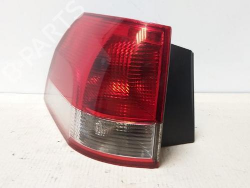 Used Left taillight OPEL VECTRA C Estate (Z02) 2.2 direct (F35) (155 hp) 15531608