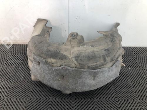 wheel-arch-mercedes-benz-e-class-w213-2016-37208973 main image