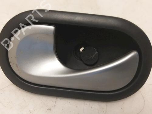 Used Front left exterior door handle RENAULT CLIO III (BR0/1, CR0/1) 1.5 dCi (88 hp) 15337417