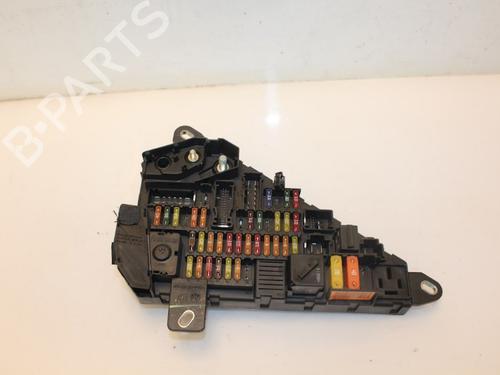 Used Fuse box Fuse box 16075229 16075229