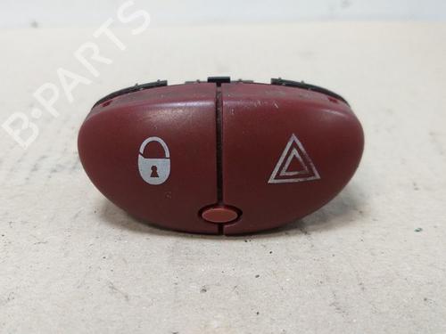 Used Warning switch PEUGEOT 206 CC (2D) 1.6 16V (2DNFUF, 2DNFUR) (109 hp) 15535276