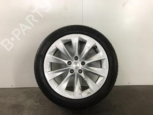 rim-tesla-model-s-5yjs-p100d-awd-105933700b-2012-15346074 main image