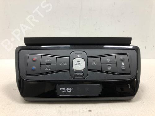 climate-control-nissan-leaf-ze1-2017-37212526 main image