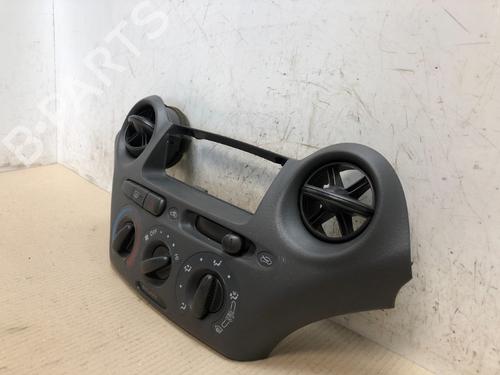 Climate control TOYOTA YARIS (_P1_) 1.3 (NCP10, SCP12_) | BP15534861I5 