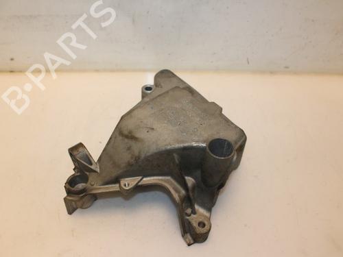 Used Engine mount Engine mount 15796469 15796469