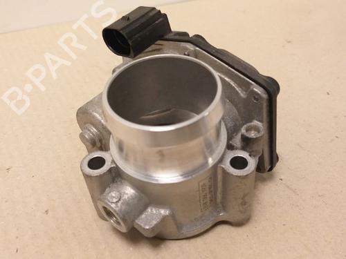 Used Throttle body Throttle body 15339652 15339652