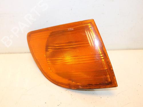 Used Right front indicator MERCEDES-BENZ VITO Van (W638) 108 CDI 2.2 (638.094) (82 hp) 15316588