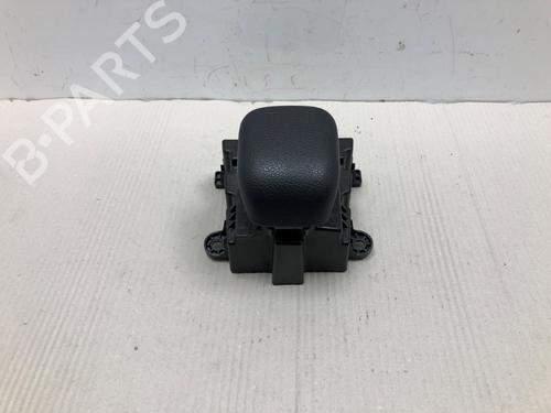 Armlæn Armlæn MERCEDES-BENZ A-CLASS (W177) A 180 (177.084) (136 hp) 37214656 37214656