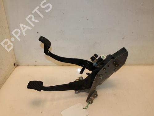 Used Pedal MITSUBISHI MIRAGE / SPACE STAR VI Hatchback (A0_A) 1.0 (A05A) (71 hp) 15325895
