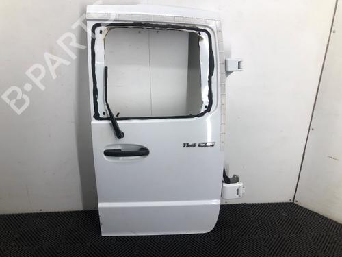 tailgate-mercedes-benz-vito-tourer-w447-2014-37203837 main image