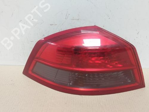 Used Left taillight Left taillight 15533149 15533149