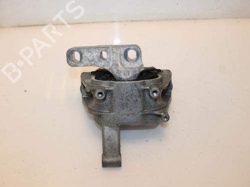 Used Engine mount AUDI Q3 (8UB, 8UG) 2.0 TDI quattro (163 hp) 15318403