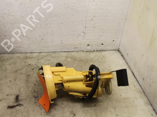 Used Fuel pump BMW 3 (E46) 320 d (150 hp) 15304214