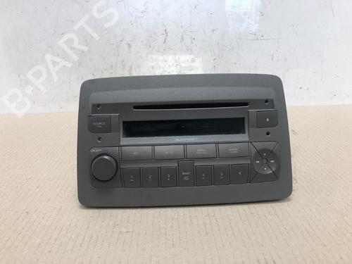 Used Radio Radio 37209096 37209096
