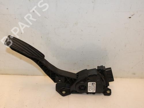 Used Pedal Pedal 15327287 15327287