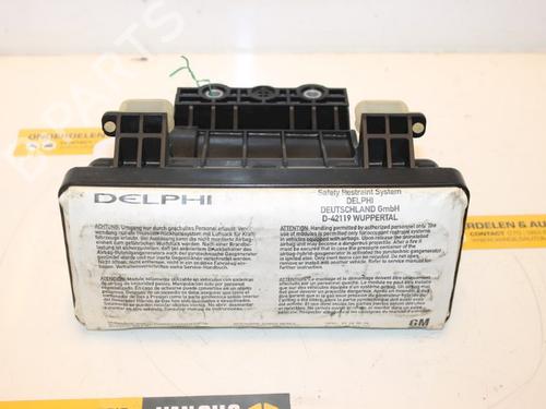 Used Passenger airbag OPEL MERIVA A MPV (X03) 1.6 16V (E75) (100 hp) 15313609