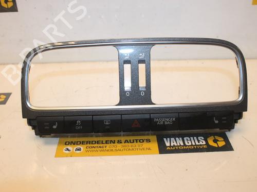 Used Warning switch VW POLO V (6R1, 6C1) 1.6 TDI (90 hp) 15796404