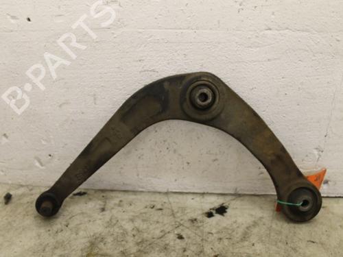 Used Left front suspension arm PEUGEOT 206 Hatchback (2A/C) 1.4 i (75 hp) 15304417