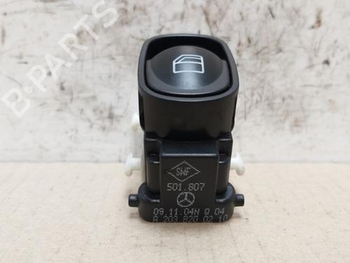 Used Switch MERCEDES-BENZ CLK (C209) CLK 270 CDI (209.316) (170 hp) 15533408