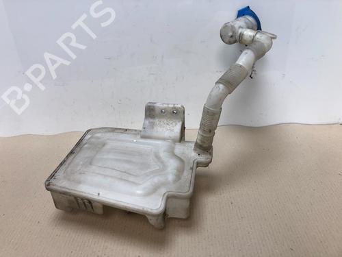 Windscreen washer tank VW CADDY III Box Body/MPV (2KA, 2KH, 2CA, 2CH) 2.0 SDI | BP15537221C113