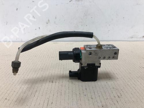 Used Mass air flow sensor Mass air flow sensor 15299884 15299884
